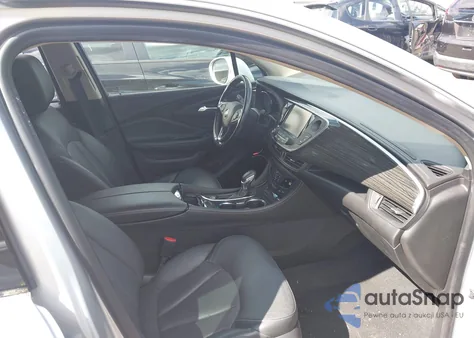 2017 Buick Envision Essence z USA, uszkodzony, nr VIN LRBFXDSA8HD216524